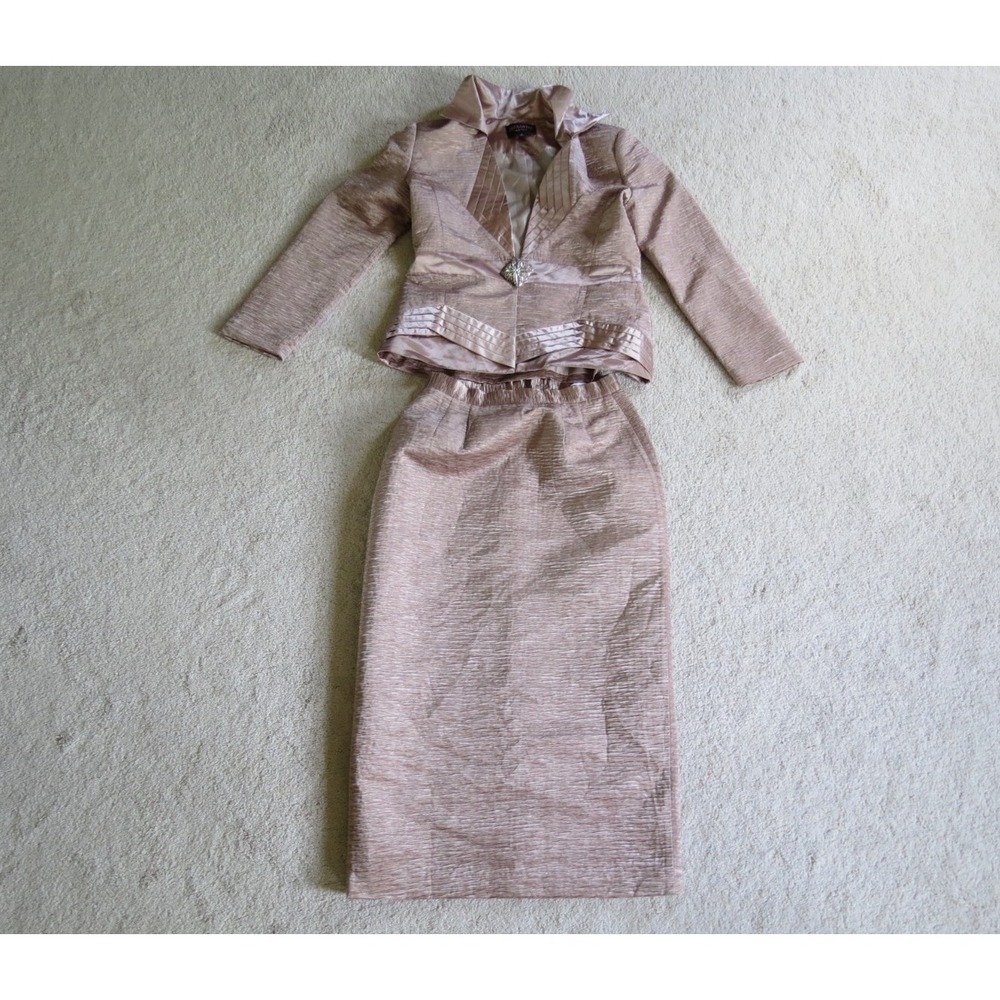 Terramina Collection Gold Suit and Skirt Set Size 8 Women's Vintage